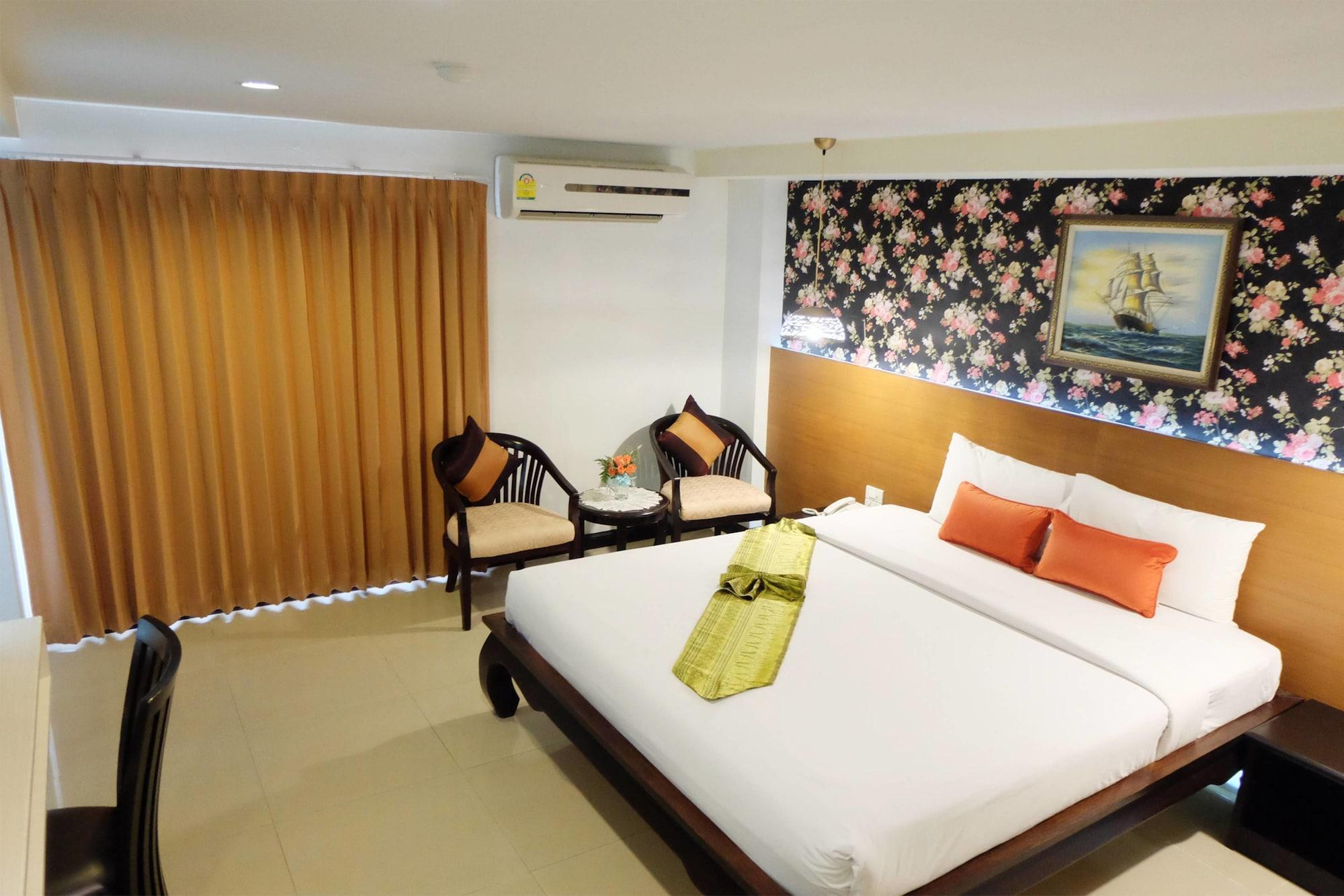 Grand Hill Resort And Spa Nakhon Sawan Bagian luar foto