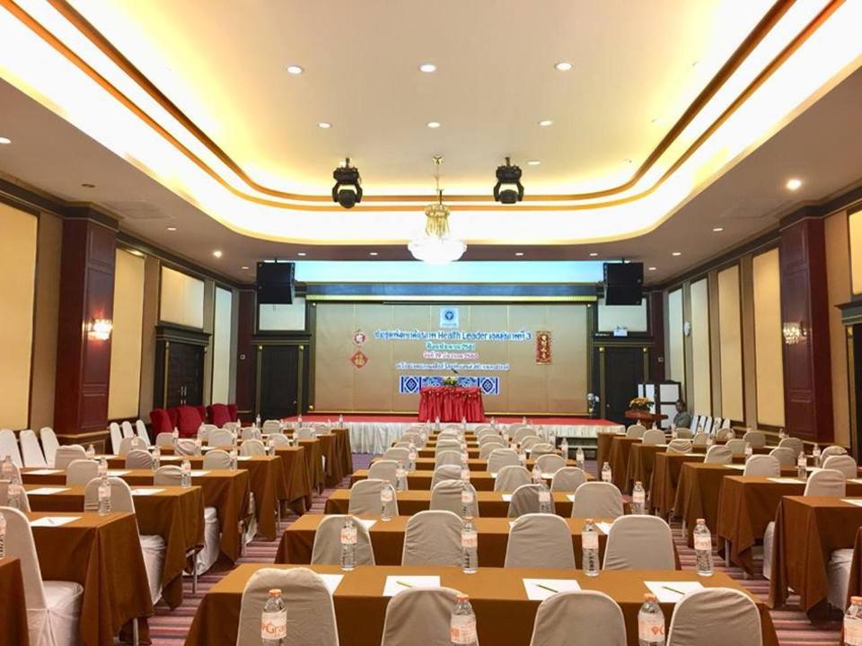 Grand Hill Resort And Spa Nakhon Sawan Bagian luar foto